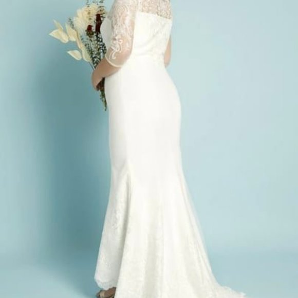 Chi Chi London Pure Elegance Embroidered Mermaid Wedding Dress - Picture 3 of 15